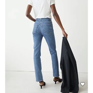 & OTHER STORIES BLUE FAVOURITE CUT SIZE 25 MID DENIM JEANS